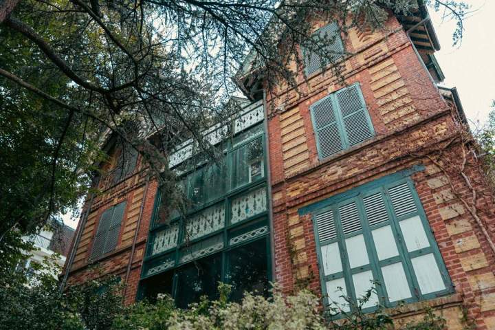 Un ravalement de façade régulier pour l’entretien de vos murs extérieurs.