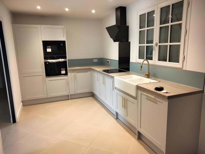 Mise en place de carrelage Côte Fleurie